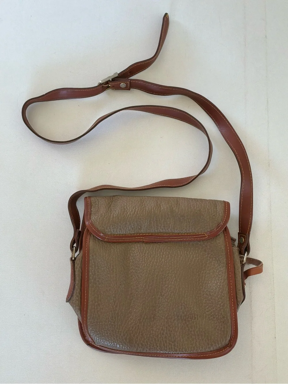 Vintage Dooney & Bourke Leather AWL Taupe & British Tan Crossbody Shoulder Bag